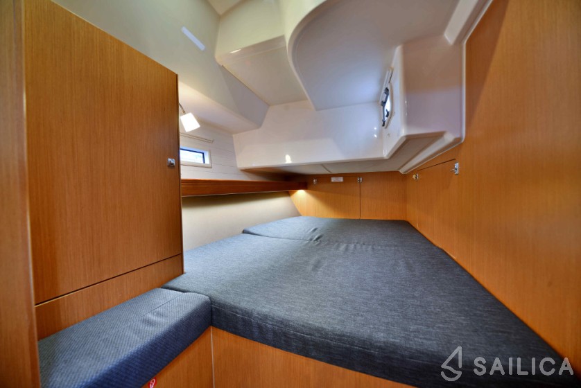 Bavaria 46 Cruiser - Yacht Charter Sailica