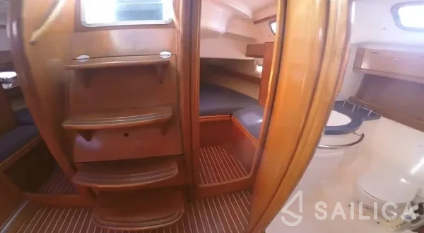 Bavaria 39 Cruiser - Yacht Charter Sailica