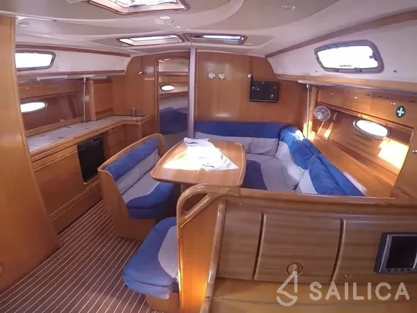 Bavaria 39 Cruiser - Yacht Charter Sailica