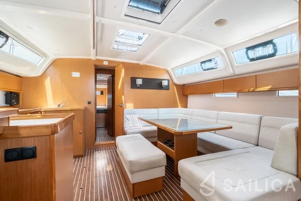 Bavaria 51 Cruiser - Yacht Charter Sailica