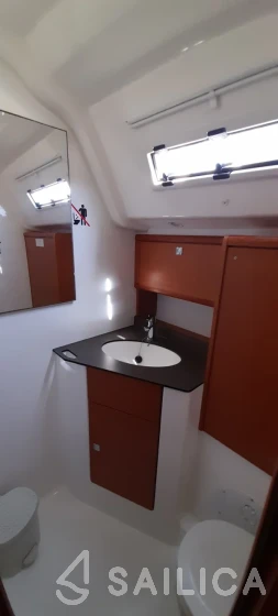 Bavaria 51 Cruiser - Yacht Charter Sailica