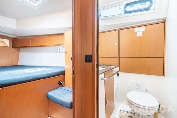 Bavaria 46 Cruiser - Yacht Charter Sailica