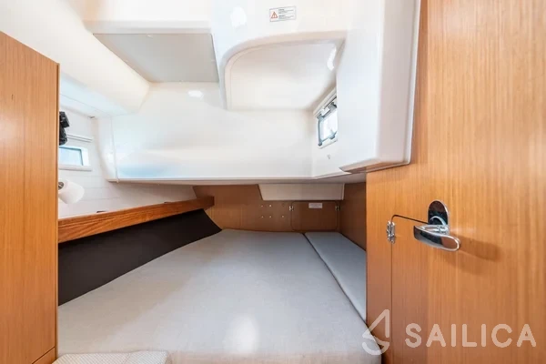 Bavaria 41 Cruiser - Yacht Charter Sailica