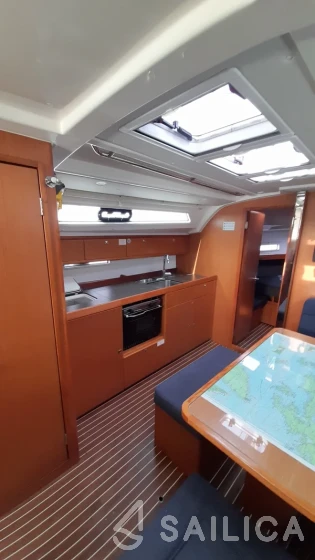 Bavaria 41 Cruiser - Yacht Charter Sailica