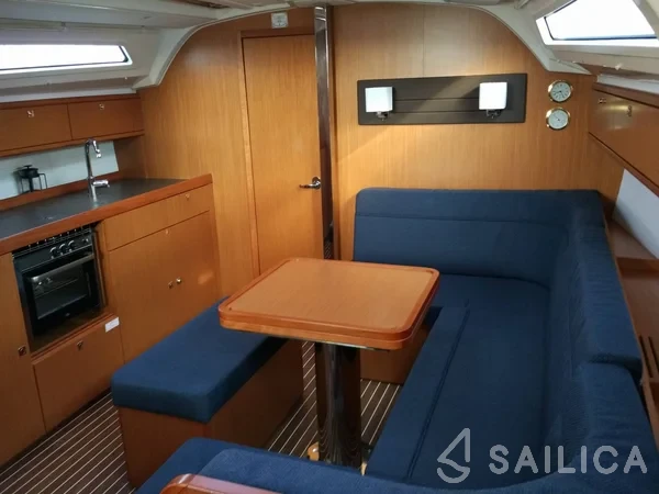 Bavaria 41 Cruiser - Yacht Charter Sailica