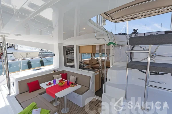 Lagoon 39 - Yacht Charter Sailica
