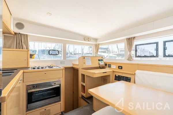 Lagoon 39 - Yacht Charter Sailica