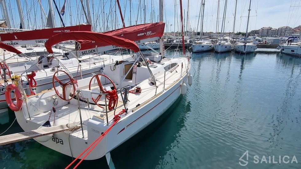 Elan 350 Performance - Yacht Charter Sailica