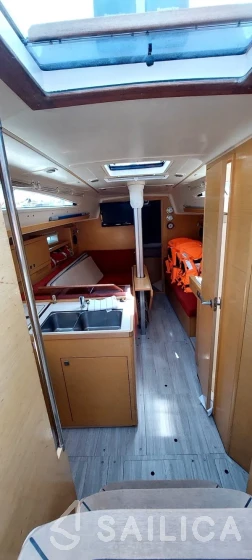 Elan 350 Performance - Yacht Charter Sailica