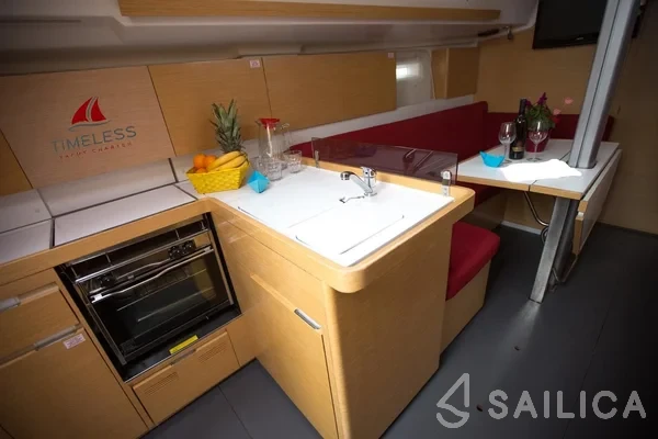 Elan 350 Performance - Yacht Charter Sailica