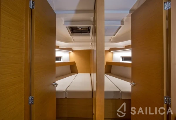 Sun Odyssey 440 - Yacht Charter Sailica