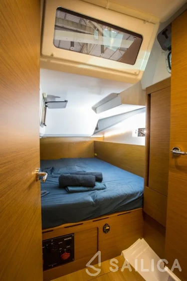 Sun Odyssey 490 - Yacht Charter Sailica
