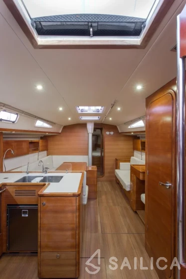 Salona 44 - Yacht Charter Sailica