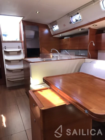Salona 44 - Yacht Charter Sailica