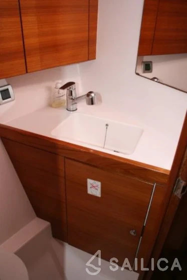 Salona 44 - Yacht Charter Sailica
