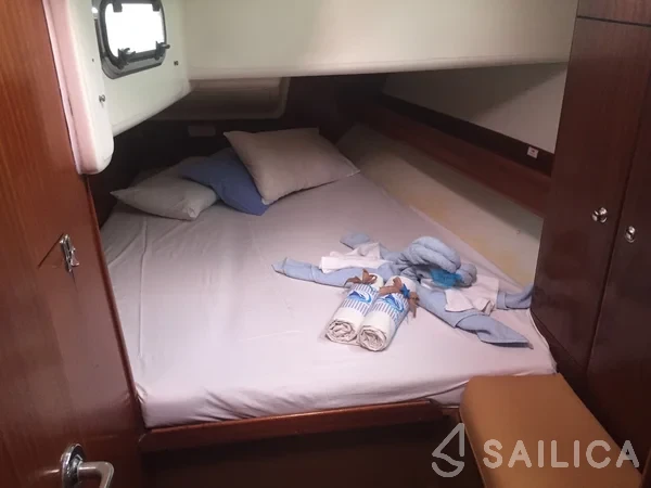Bavaria 44 - Yacht Charter Sailica