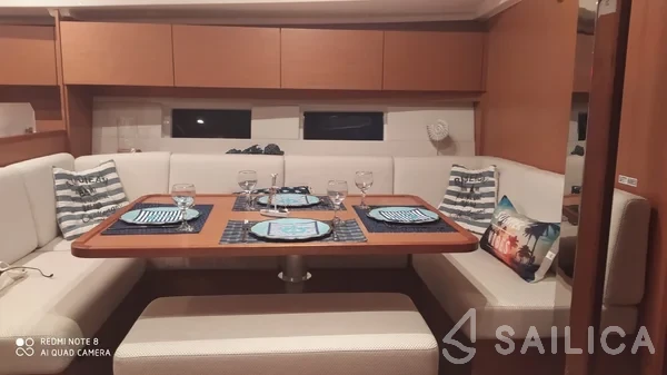 Bavaria 45 Cruiser - Yacht Charter Sailica