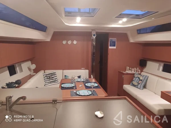 Bavaria 45 Cruiser - Yacht Charter Sailica