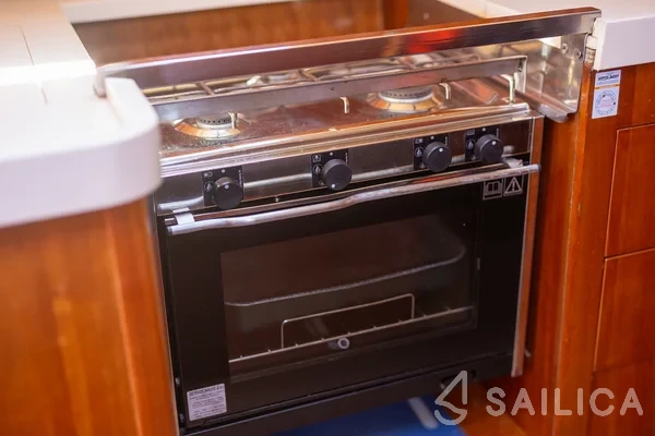 Salona 45 - Yacht Charter Sailica