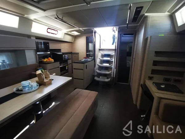 Hanse 548 - Photo #78 Hanse 548 - Yacht Charter Sailica