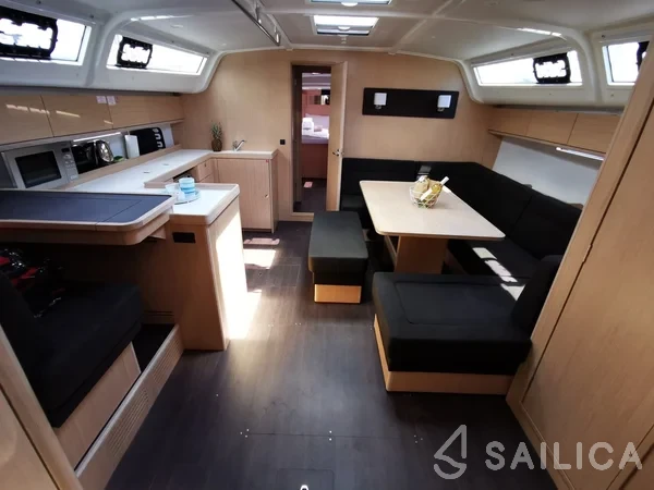Bavaria 51 Cruiser - Yacht Charter Sailica