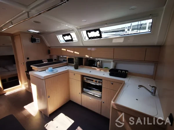Bavaria 51 Cruiser - Yacht Charter Sailica