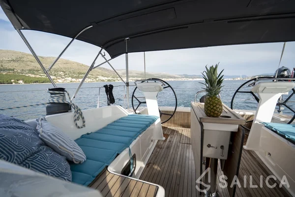 Bavaria 51 Cruiser - Yacht Charter Sailica