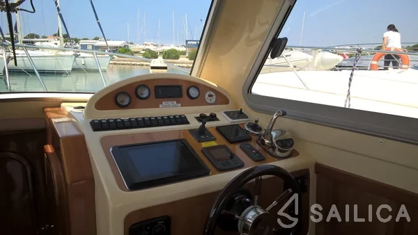 Damor 980 Fjera - Yacht Charter Sailica