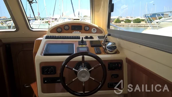 Damor 980 Fjera - Yacht Charter Sailica