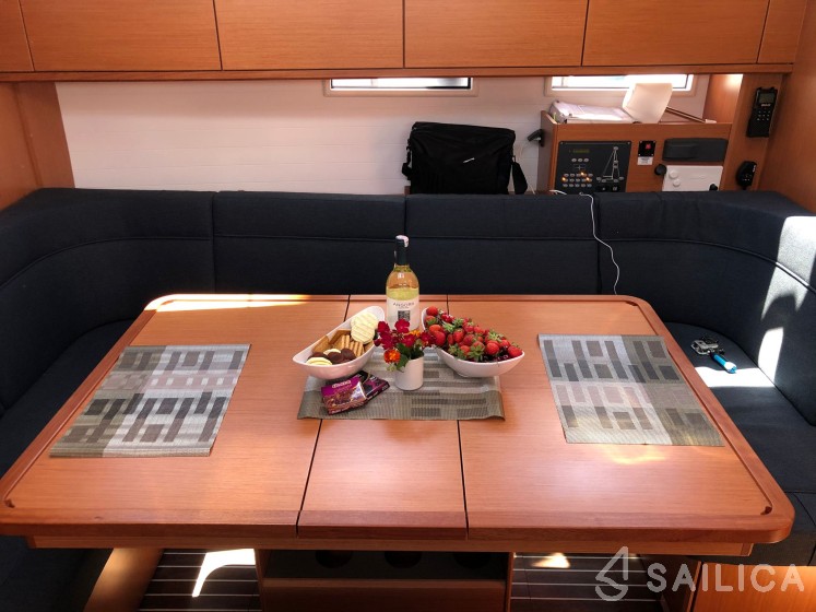 Bavaria 46 Cruiser - Yacht Charter Sailica