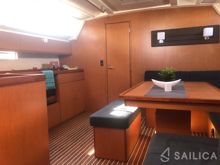 Bavaria 46 Cruiser - Yacht Charter Sailica