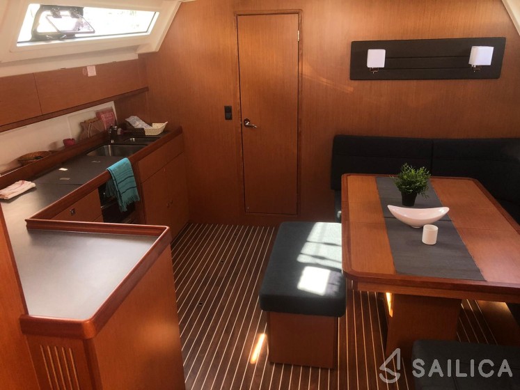 Bavaria 46 Cruiser - Yacht Charter Sailica