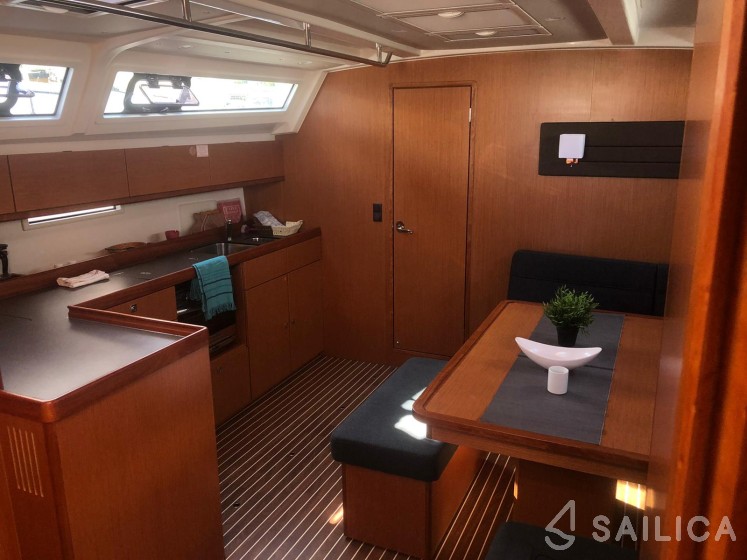 Bavaria 46 Cruiser - Yacht Charter Sailica