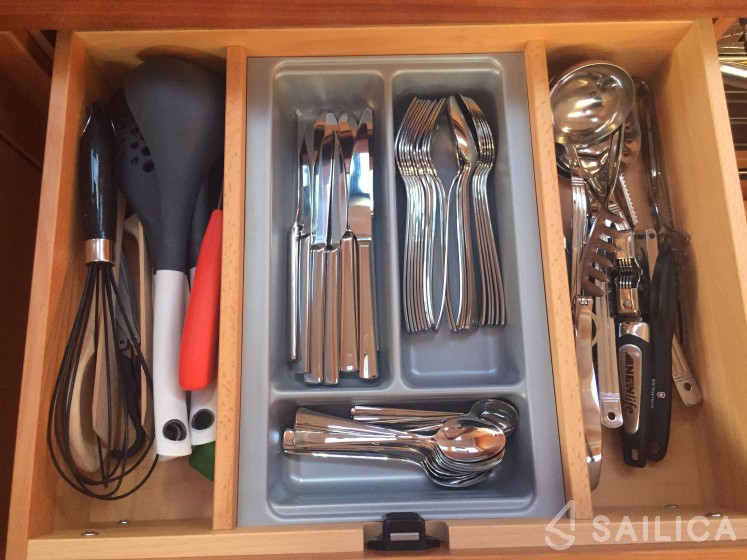 Bavaria 46 Cruiser - Yacht Charter Sailica