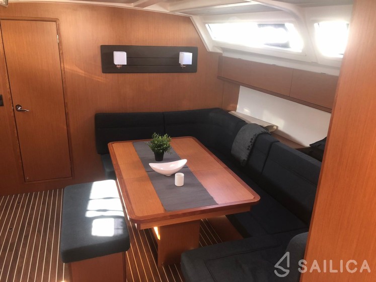 Bavaria 46 Cruiser - Yacht Charter Sailica