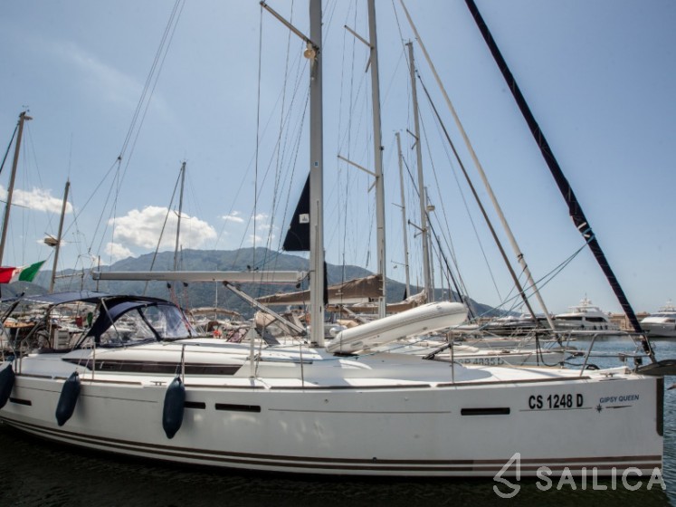 Sun Odyssey 439 - Yacht Charter Sailica