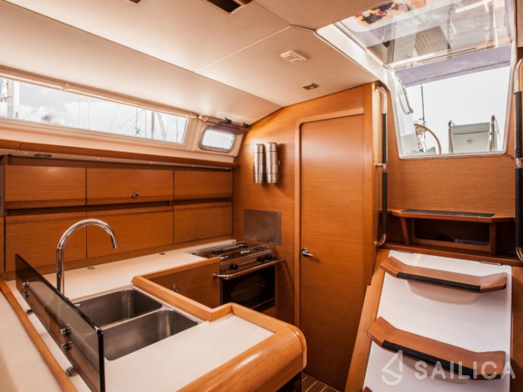 Sun Odyssey 439 - Yacht Charter Sailica