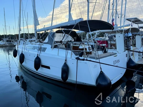 Dufour 430 - Yacht Charter Sailica