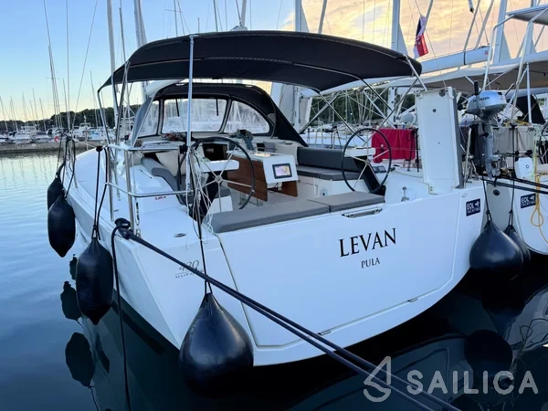 Dufour 430 - Yacht Charter Sailica