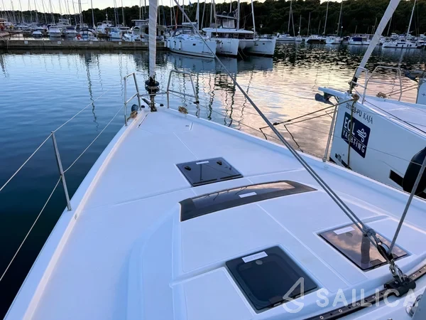 Dufour 430 - Yacht Charter Sailica