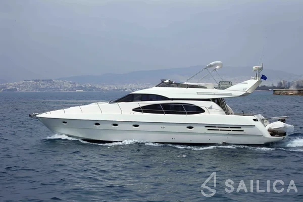 Azimut 58 - Yacht Charter Sailica
