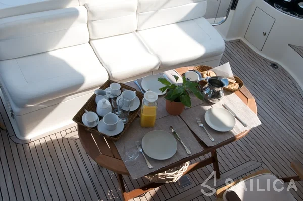 Azimut 58 - Yacht Charter Sailica