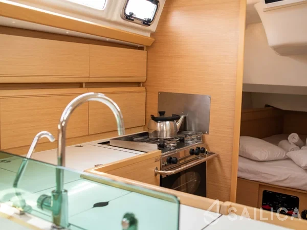 Sun Odyssey 449 - Yacht Charter Sailica
