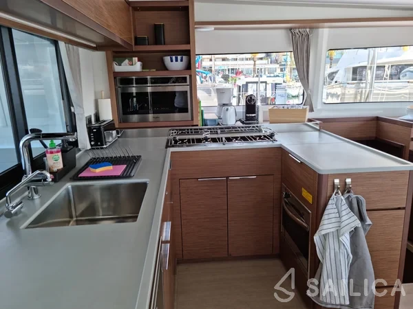 Lagoon 46  - Yacht Charter Sailica