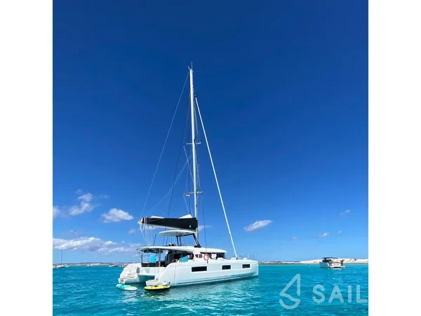 Lagoon 46  - Yacht Charter Sailica