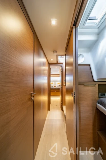 Lagoon 50 - Yacht Charter Sailica