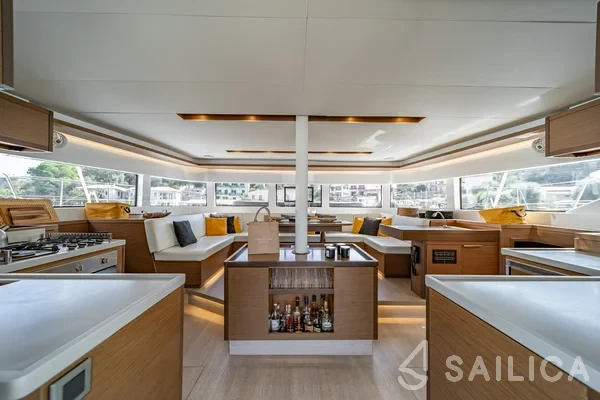 Lagoon 50 - Yacht Charter Sailica