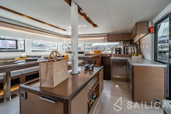 Lagoon 50 - Yacht Charter Sailica