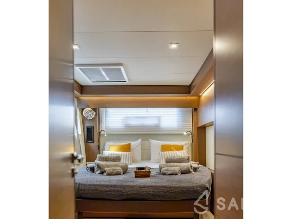 Lagoon 50 - Yacht Charter Sailica