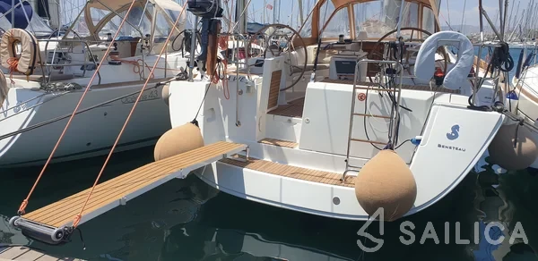 Oceanis 46 - Yacht Charter Sailica